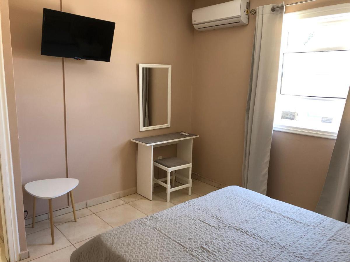 Petros Rooms & Apartments Lixouri Ngoại thất bức ảnh